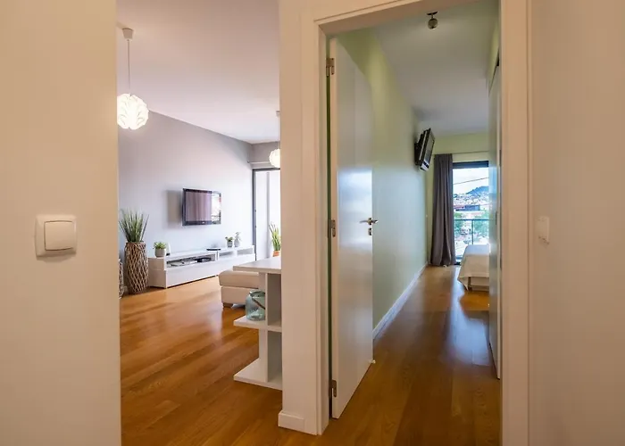 Green Apartment Διαμέρισμα Φουνκάλ