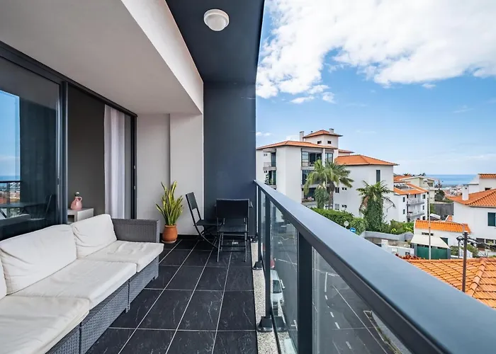 Green Apartment Φουνκάλ